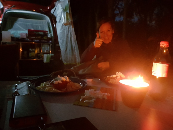 Später am Abend gabs dann lecker Nudeln vom Camping-Kocher.