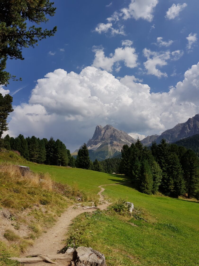 Wunderschöne Wanderpfade in den Dolomiten