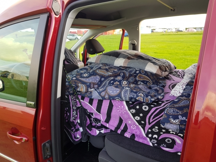 QUQUQ Box Bett im VW Caddy