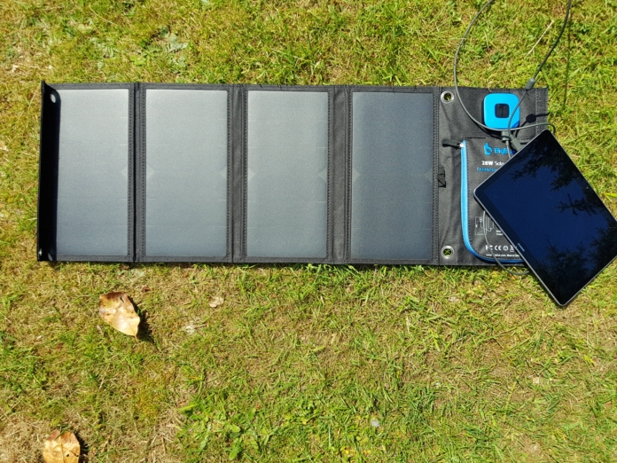 Solarladegerät für die Stromversorgung beim Camping