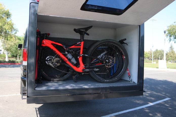 Mehr Stauraum mit dem Hitch Hotel