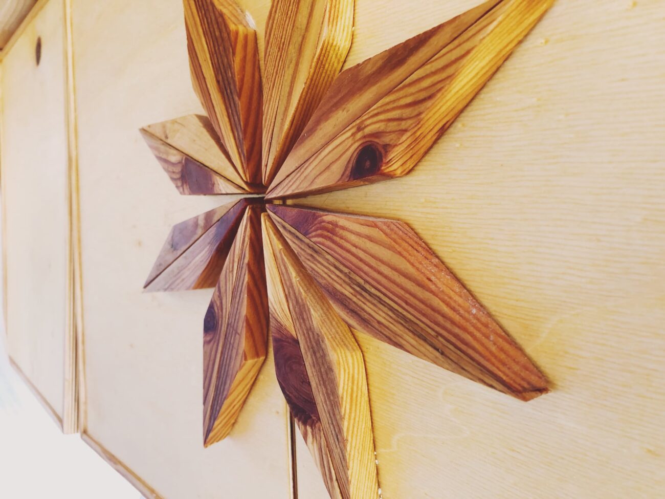 Roomtour - Das ist unser selbst ausgebauter Camper | vanarang.de